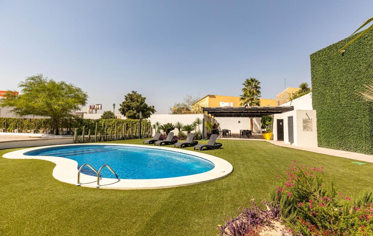 Hotel Nuve Gomez Palacio Bagian luar foto